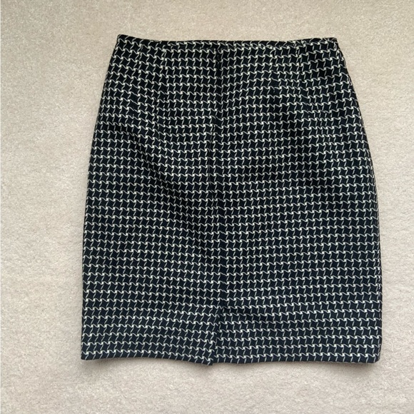 Rare Ellen Tracy Houndstooth Wool Skirt - Picture 3 of 4